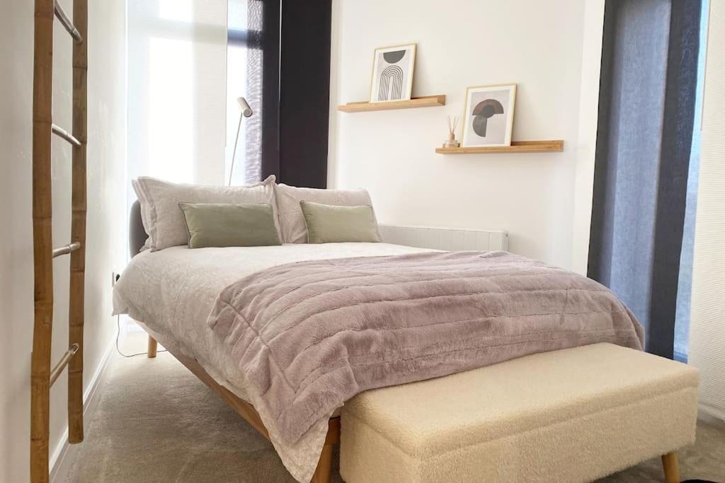 The Pad By The Beach Penthouse Apartment With Sunset And City Views Борнмът Екстериор снимка