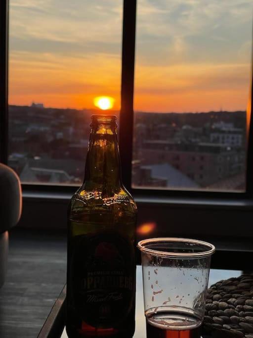 The Pad By The Beach Penthouse Apartment With Sunset And City Views Борнмът Екстериор снимка