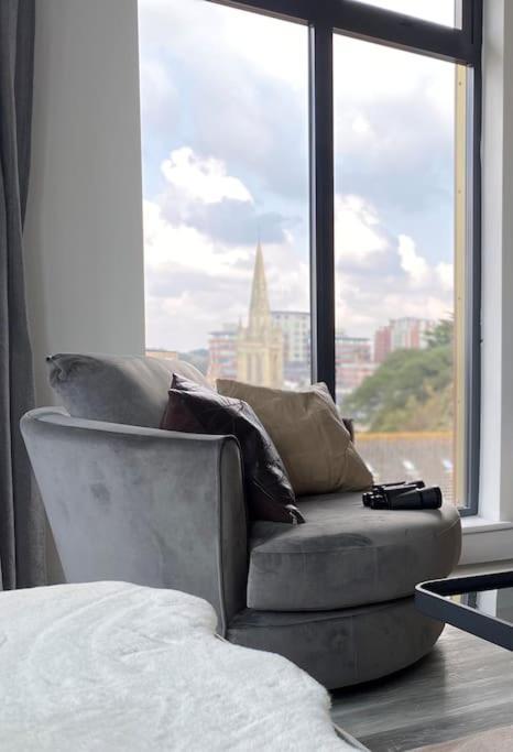 The Pad By The Beach Penthouse Apartment With Sunset And City Views Борнмът Екстериор снимка