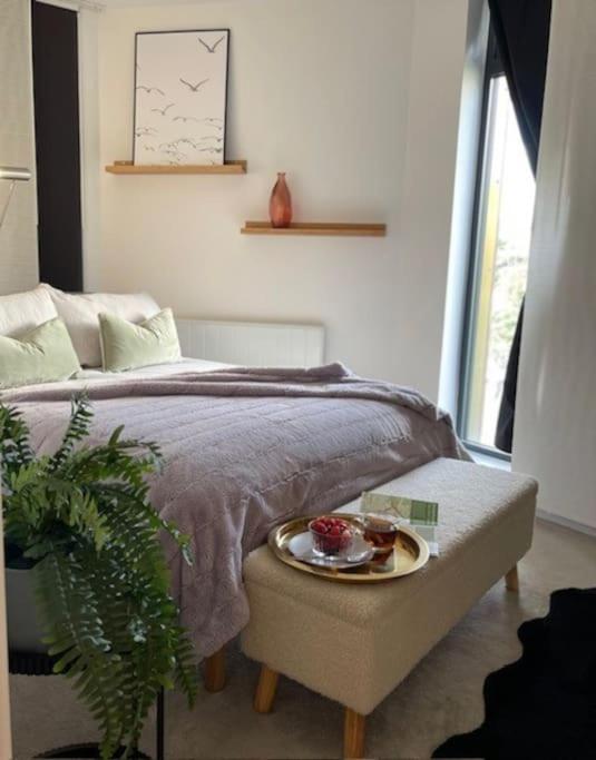 The Pad By The Beach Penthouse Apartment With Sunset And City Views Борнмът Екстериор снимка